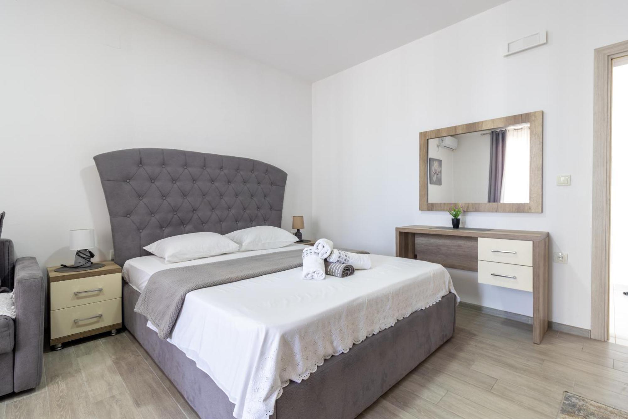 Demiri Apartments 乌尔齐尼 外观 照片