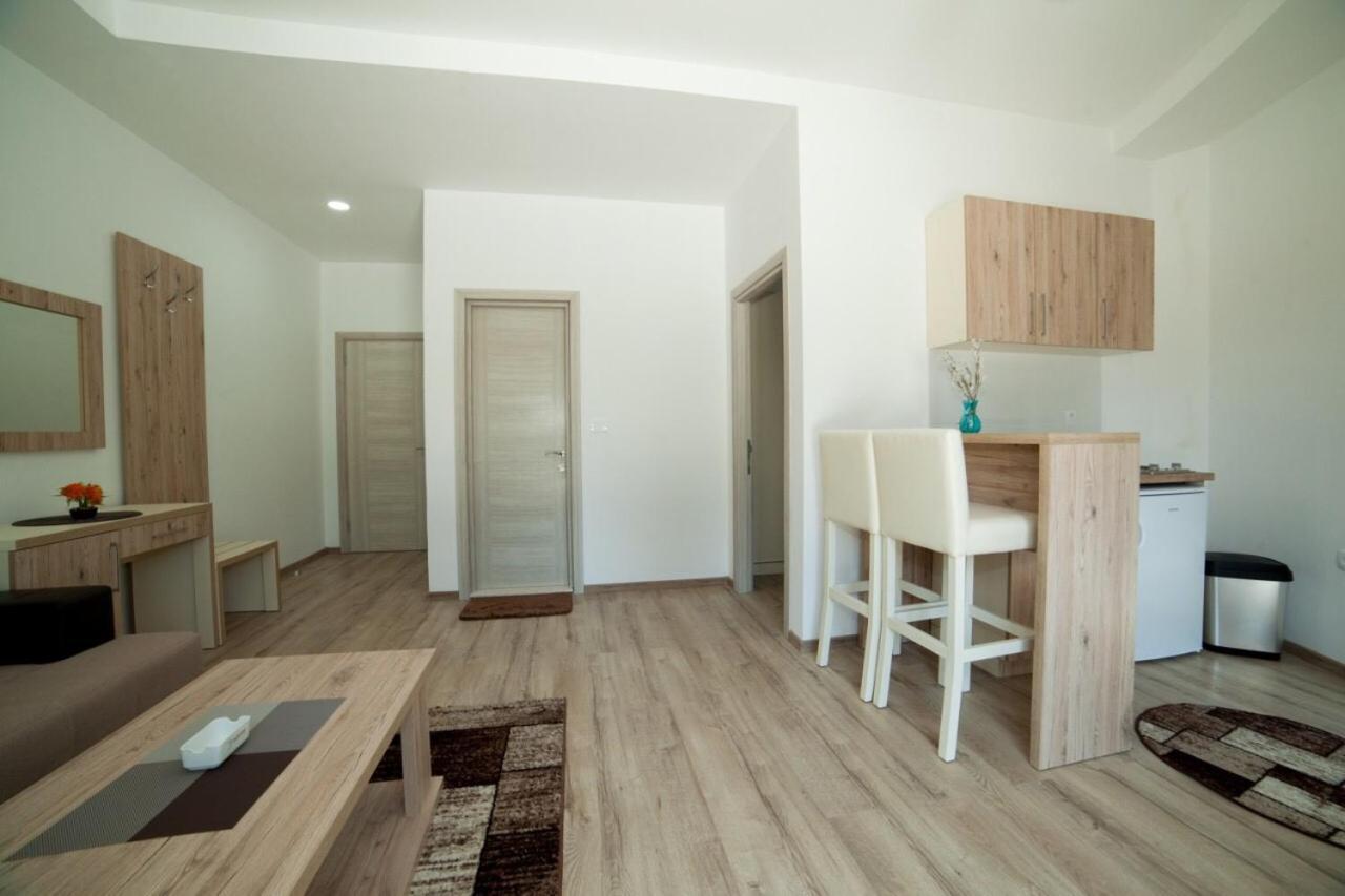 Demiri Apartments 乌尔齐尼 外观 照片